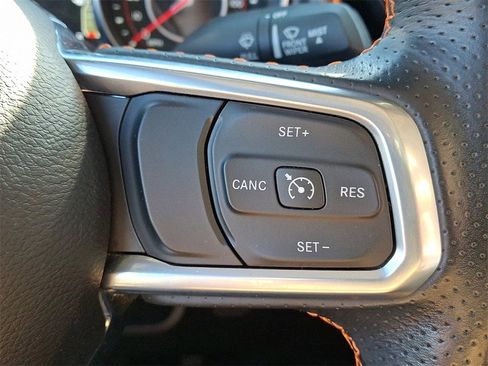 Used 2021 Jeep Gladiator Mojave w/ Cold Weather Group image 22