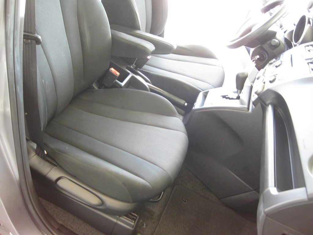 Used 2015 MAZDA MAZDA5 Sport FWD image 30