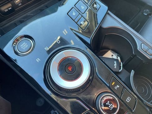 Certified 2023 Kia Sportage SX Prestige image 19