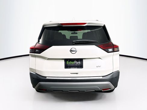 Used 2023 Nissan Rogue SV w/ SV Premium B Package FWD image 7