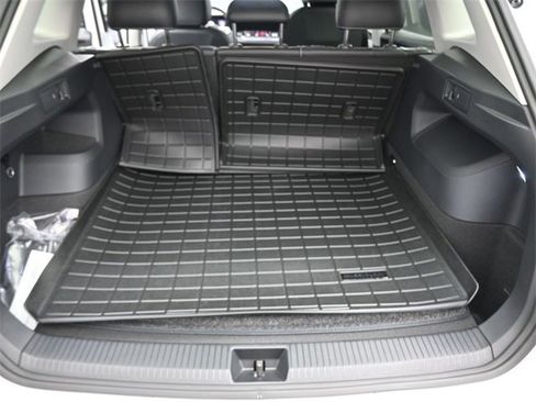 New 2026 Volkswagen Tiguan SE image 14