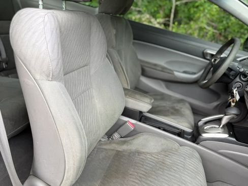 Used 2010 Honda Civic LX image 9