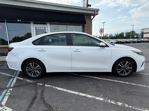 Used 2023 Kia Forte LXS FWD image 6