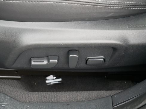 Used 2016 Subaru Legacy 2.5i Limited AWD/4WD image 19