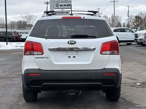 Used 2013 Kia Sorento LX image 25