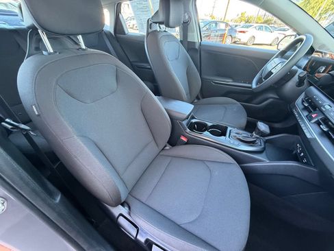 Used 2026 Kia K4 FWD image 35