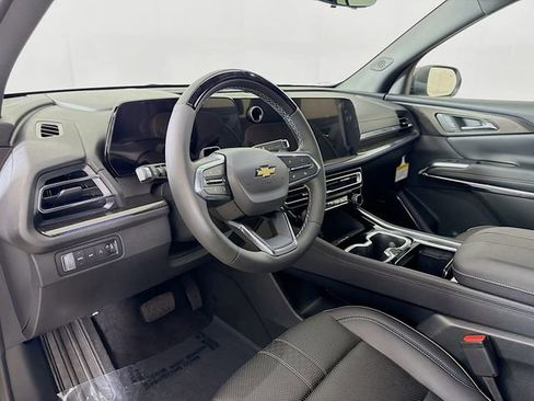 New 2026 Chevrolet Traverse High Country w/ LPO, Floor Liner Package AWD/4WD image 11