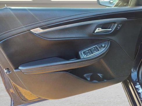 Used 2018 Chevrolet Impala LT image 14