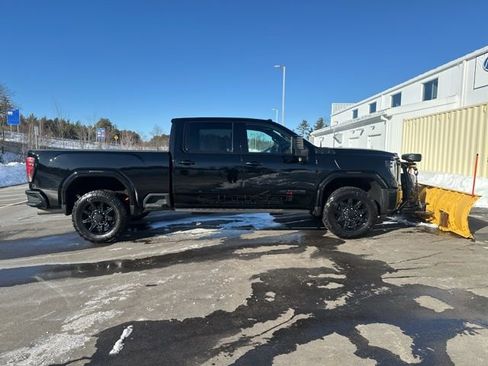 Used 2024 GMC Sierra 3500 AT4 w/ AT4 Premium Plus Package image 6