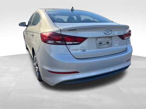 Used 2017 Hyundai Elantra SE image 20
