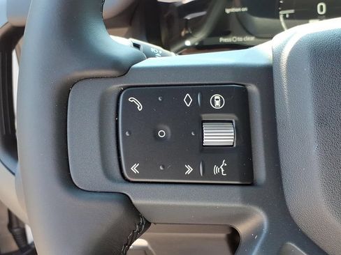 New 2026 Land Rover Defender 130 X-Dynamic SE AWD/4WD image 16