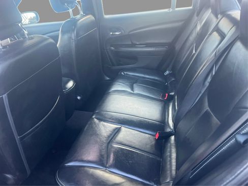 Used 2011 Chrysler 200 Limited FWD image 11