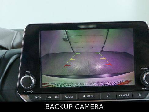 Used 2022 Nissan Rogue SV FWD image 18
