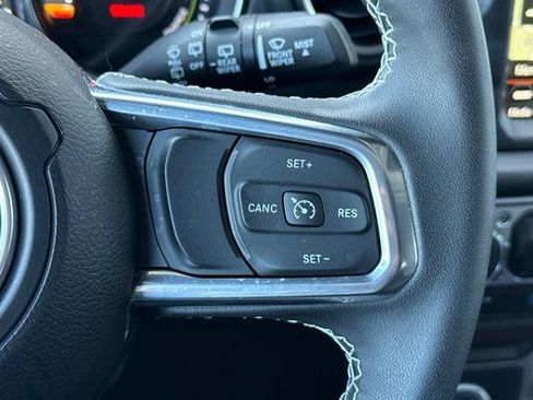 Used 2023 Jeep Wrangler Unlimited Sahara AWD/4WD image 25