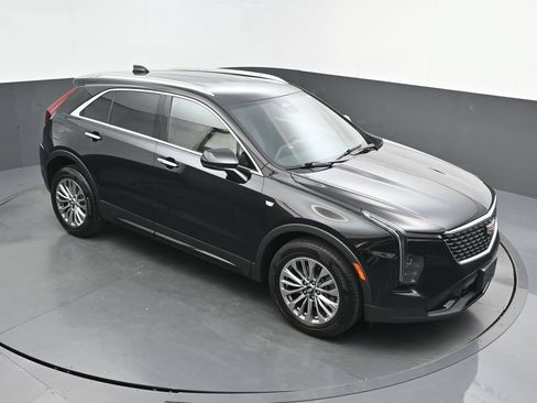 Used 2024 Cadillac XT4 Premium Luxury FWD image 34