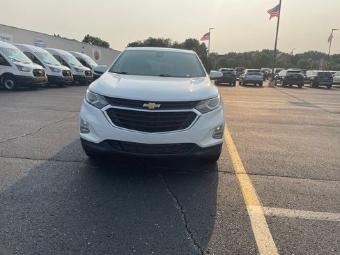 Used 2020 Chevrolet Equinox LT AWD/4WD image 2
