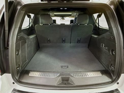 Used 2023 Chevrolet Suburban Z71 w/ Z71 Off-Road Package image 31