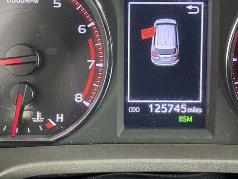 Used 2017 Toyota RAV4 SE AWD/4WD image 20