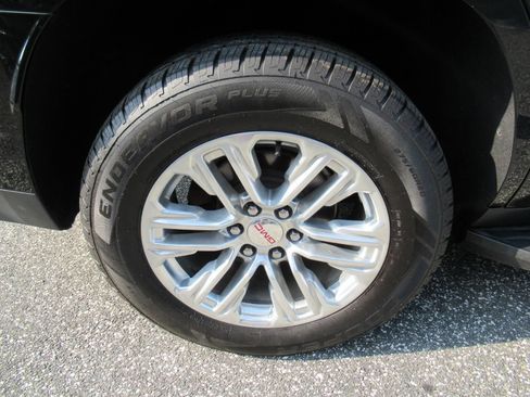 Used 2022 GMC Yukon SLT w/ SLT Luxury Package RWD image 8