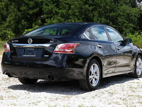 Used 2014 Nissan Altima 2.5 SV FWD image 11