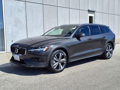 Certified 2025 Volvo V60 B5 Cross Country Plus