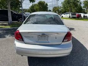 Used 2002 Ford Taurus SE FWD image 6
