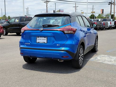 New 2024 Nissan Kicks SV image 10