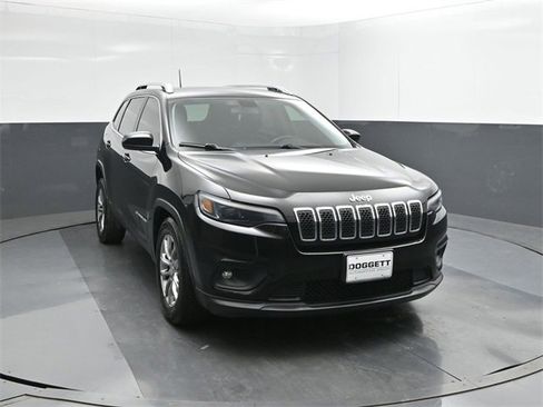 Used 2019 Jeep Cherokee Latitude Plus image 22
