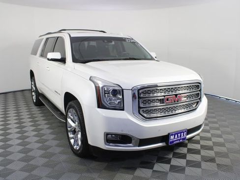 Used 2017 GMC Yukon XL SLT w/ Enhanced Security Package image 31