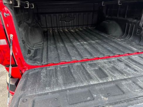 Used 2017 Chevrolet Colorado Z71 image 39