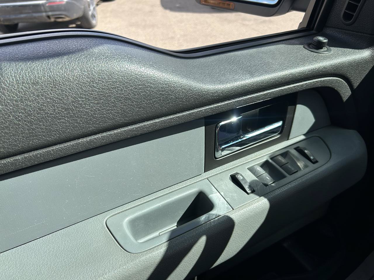 Used 2013 Ford F150 XLT w/ Luxury Equipment Group AWD/4WD image 26