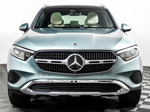 Certified 2025 Mercedes-Benz GLC 300 4MATIC image 6
