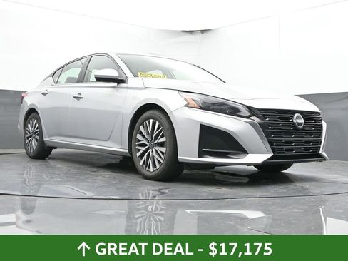 Used 2023 Nissan Altima 2.5 SV image 44