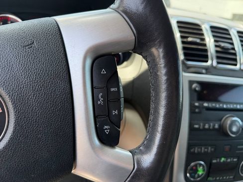 Used 2012 GMC Acadia SLT AWD/4WD image 18