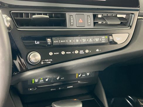 Used 2022 Lexus ES 350 w/ Premium Package FWD image 14