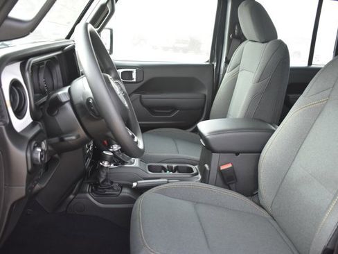 New 2026 Jeep Gladiator Sport image 14