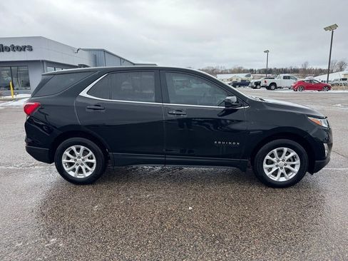 Used 2020 Chevrolet Equinox LT image 2