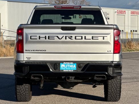 Used 2021 Chevrolet Silverado 1500 LT Trail Boss w/ Bed Protection Package image 7
