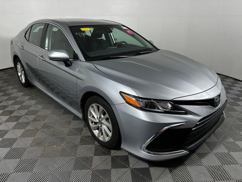 Certified 2024 Toyota Camry LE image 3