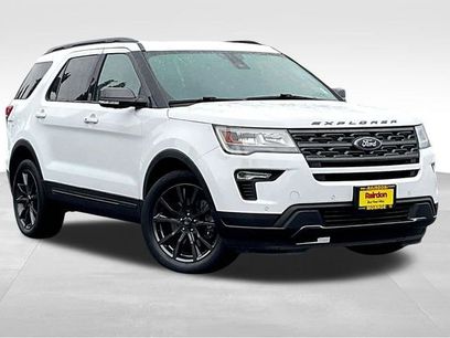 Used 2018 Ford Explorer XLT w/ XLT Appearance Package