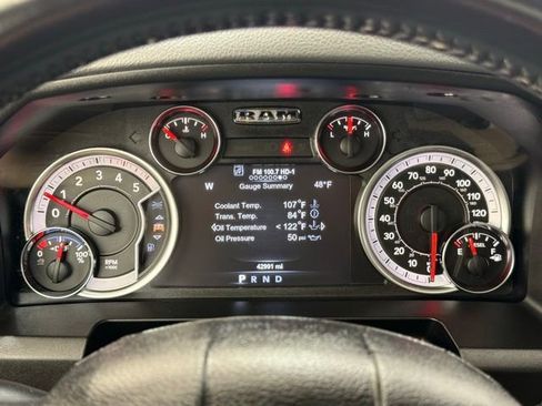 Used 2018 RAM 3500 SLT w/ Luxury Group image 33