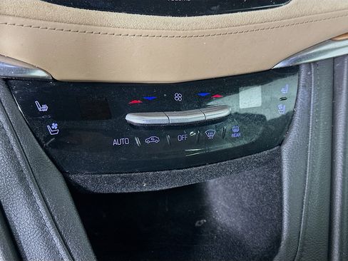 Used 2017 Cadillac XT5 Platinum w/ Driver Assist Package AWD/4WD image 24