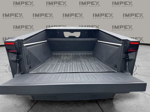 Used 2024 Tesla Cybertruck Cyberbeast image 31