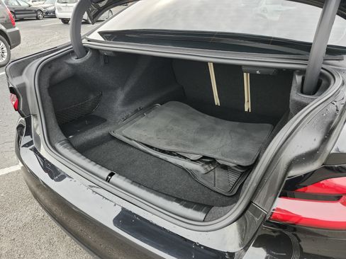 Used 2022 BMW 530i xDrive w/ Convenience Package image 25