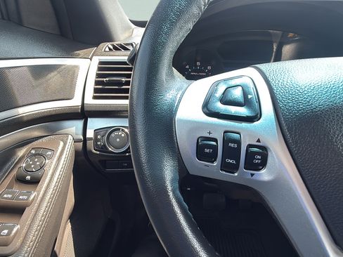 Used 2014 Ford Explorer XLT AWD/4WD image 15