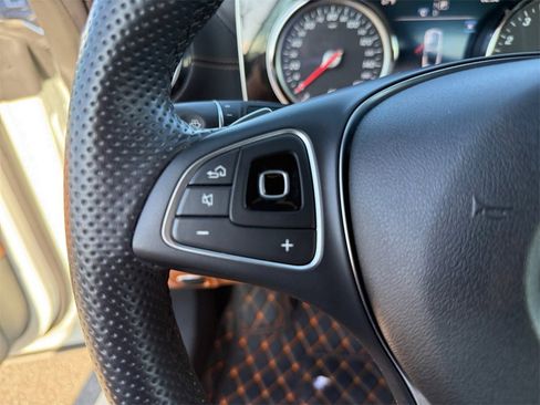 Used 2018 Mercedes-Benz E 400 4MATIC Cabriolet image 21