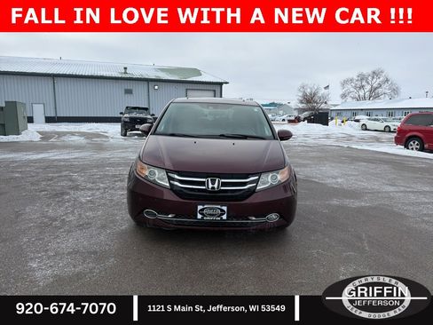 Used 2015 Honda Odyssey Touring Elite image 3