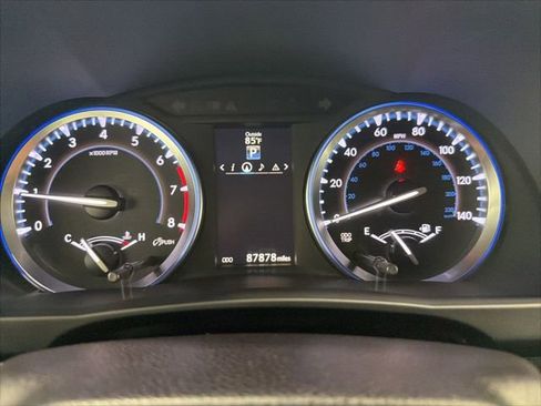 Used 2016 Toyota Highlander XLE AWD/4WD image 36