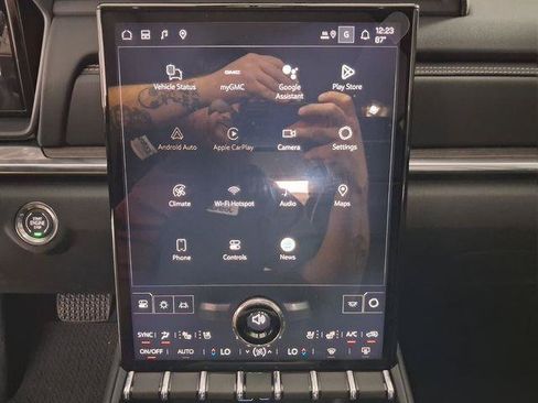 New 2026 GMC Terrain Denali AWD/4WD image 21