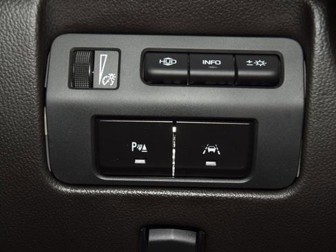 Used 2017 Cadillac ATS V w/ Luxury Package image 37